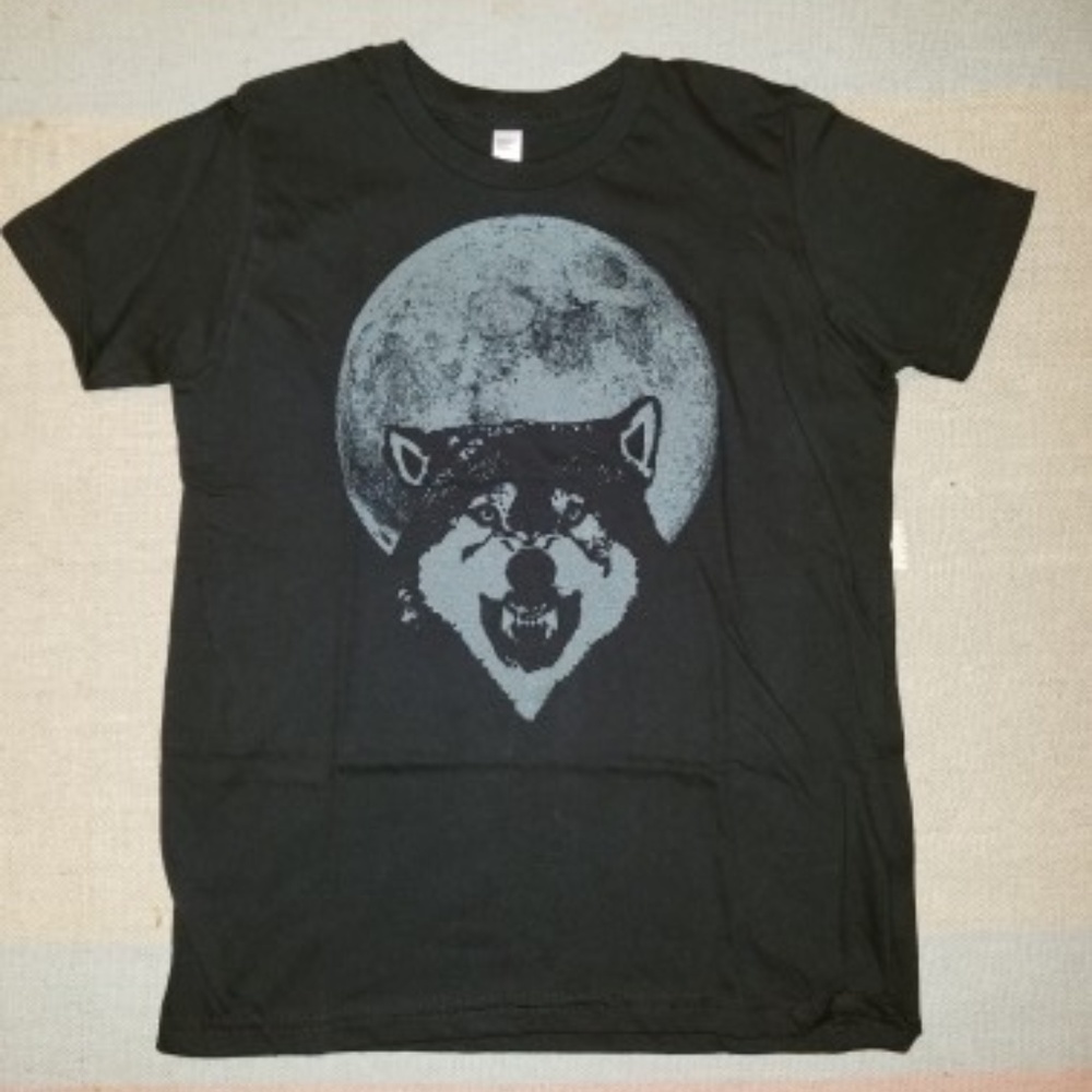 SOLD - Wolf Moon Glow in the Dark Graphic Tee! Men's - Picture 1 of 2